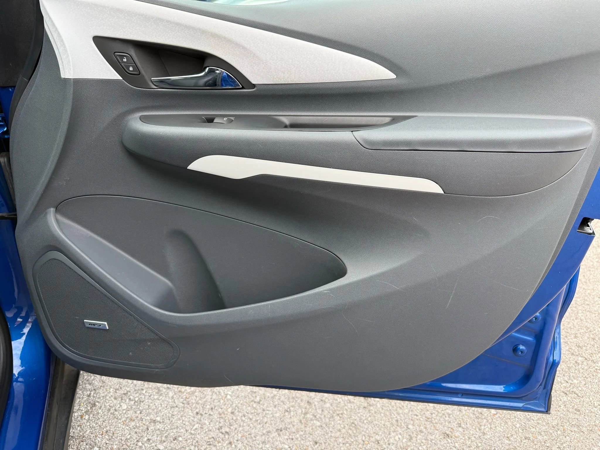 Used 2017 Chevrolet Bolt Premier w/ Driver Confidence II Package image 29