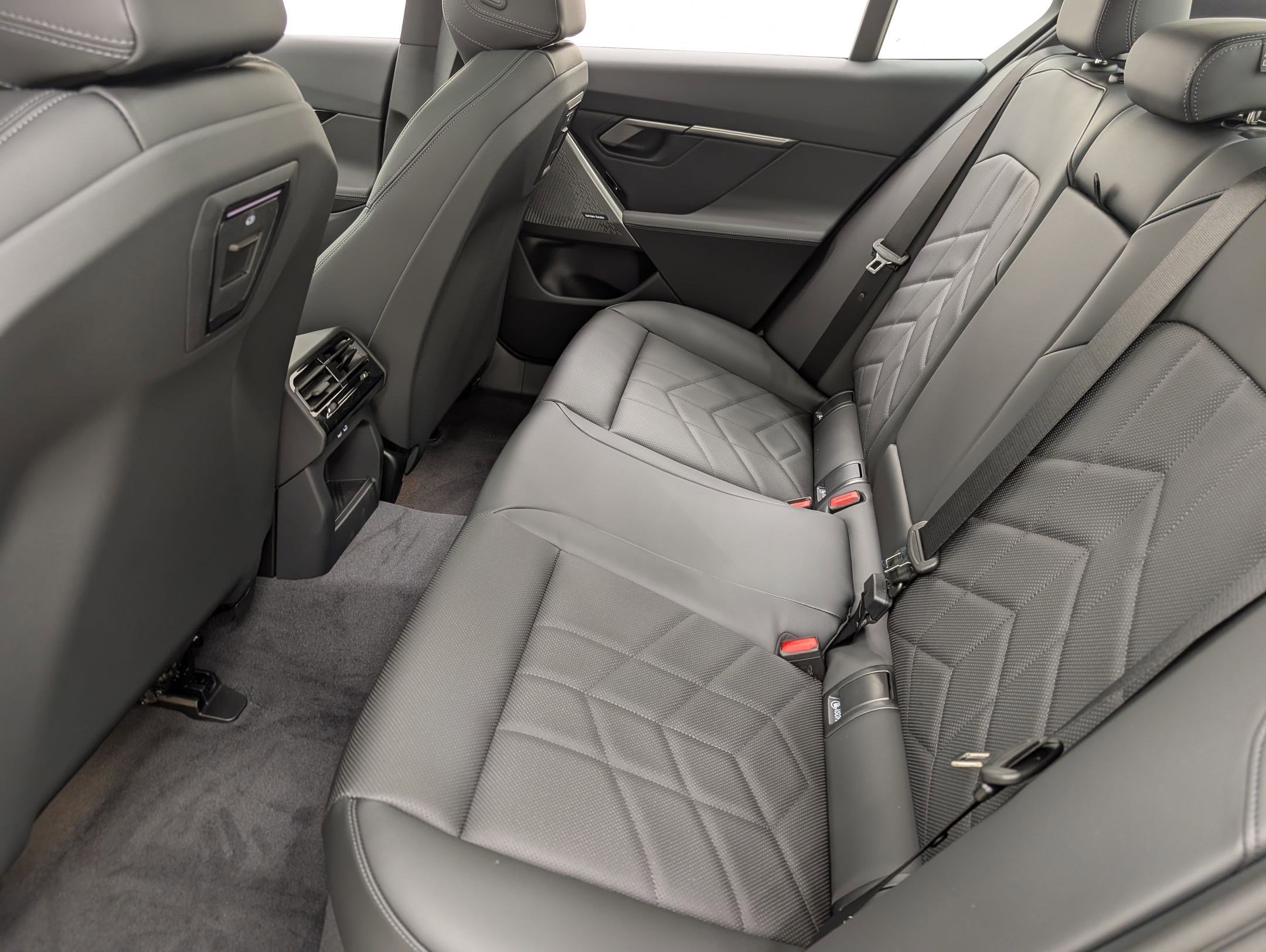 New 2026 BMW 530i w/ Premium Package RWD image 15