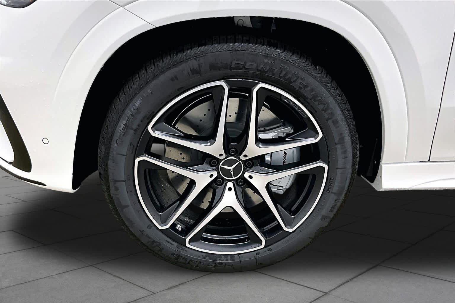 New 2026 Mercedes-Benz GLE 53 AMG 4MATIC Coupe image 11