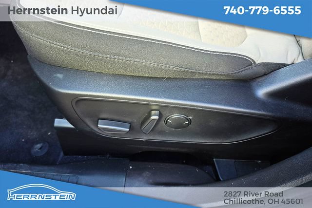 Used 2023 Ford Escape Active AWD/4WD image 15