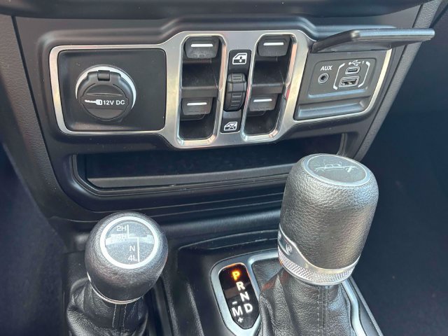 Used 2023 Jeep Gladiator Sport AWD/4WD image 23