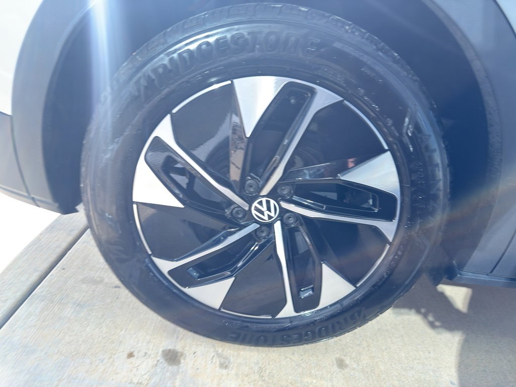 Used 2022 Volkswagen ID.4 Pro image 19