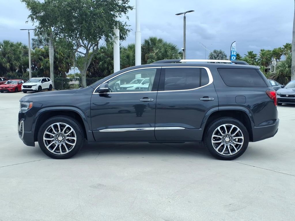 Used 2022 GMC Acadia Denali w/ Denali Ultimate Package FWD image 4