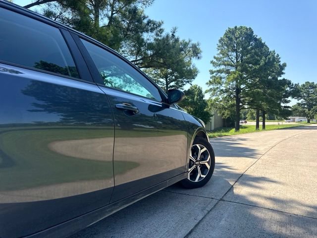 Used 2019 Kia Forte LXS FWD image 11