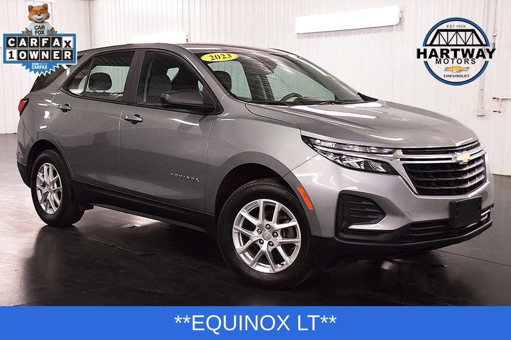 Used 2023 Chevrolet Equinox LS AWD/4WD image 1