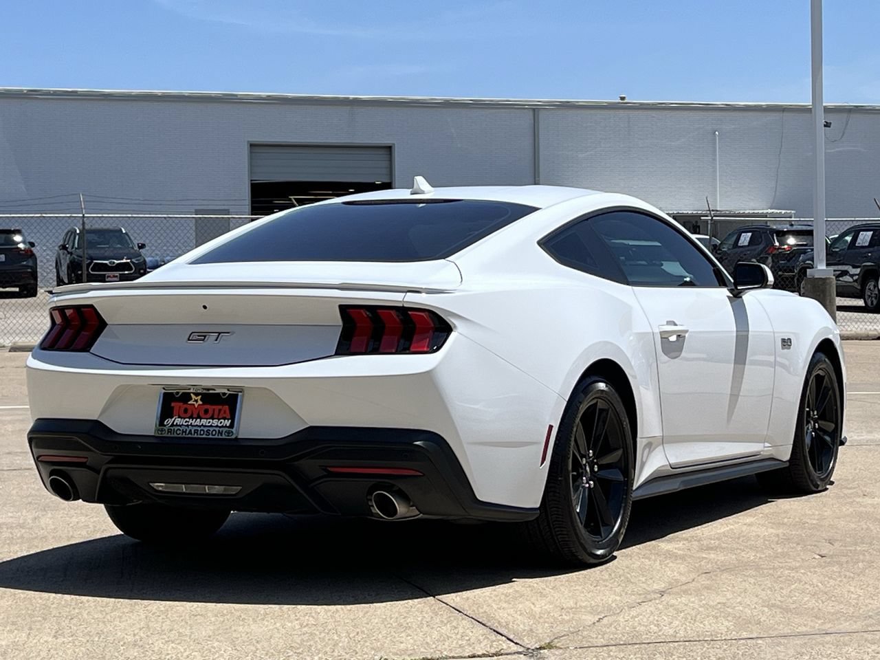 Used 2025 Ford Mustang GT RWD image 4