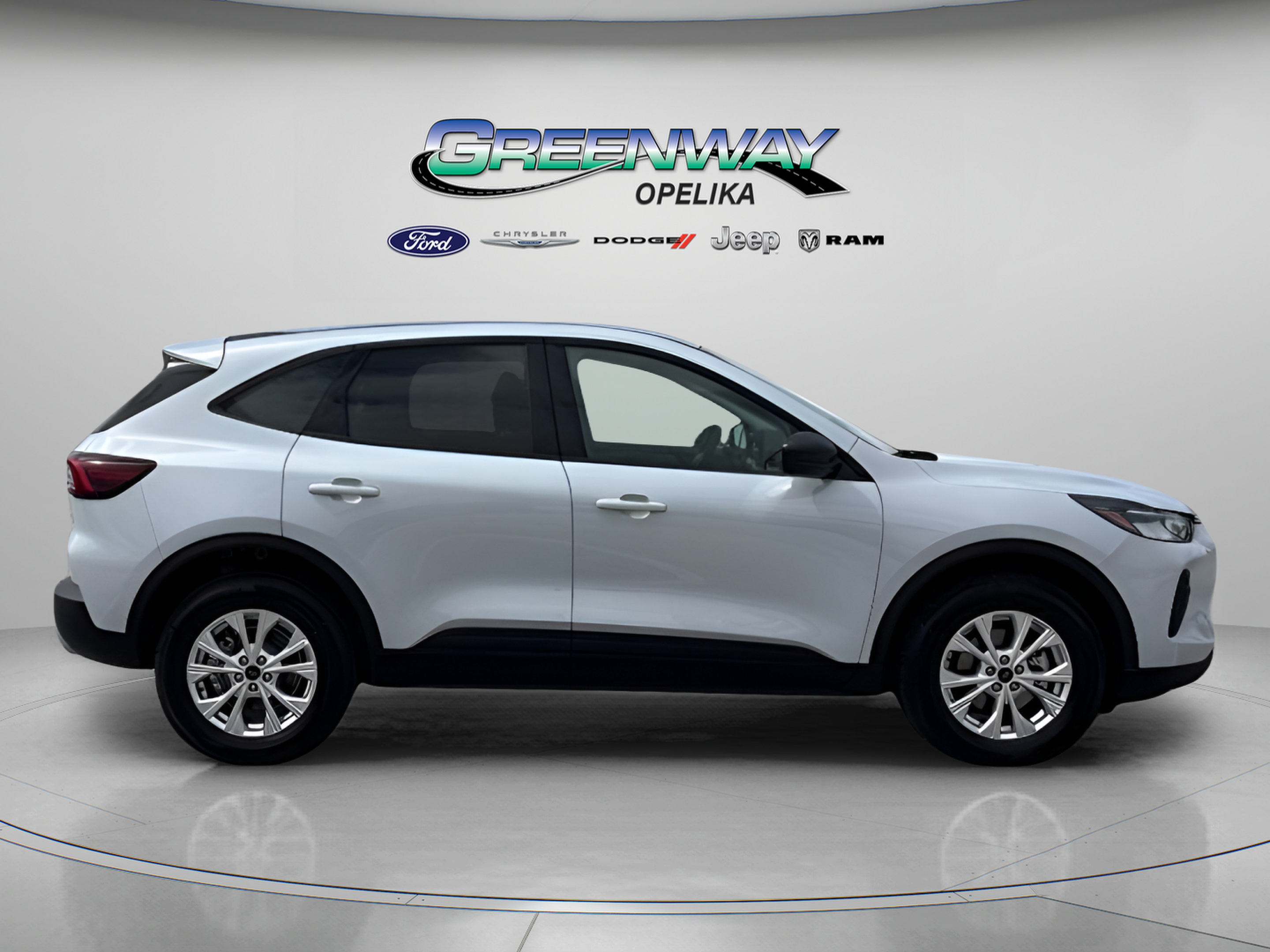 Used 2025 Ford Escape Active AWD/4WD image 1
