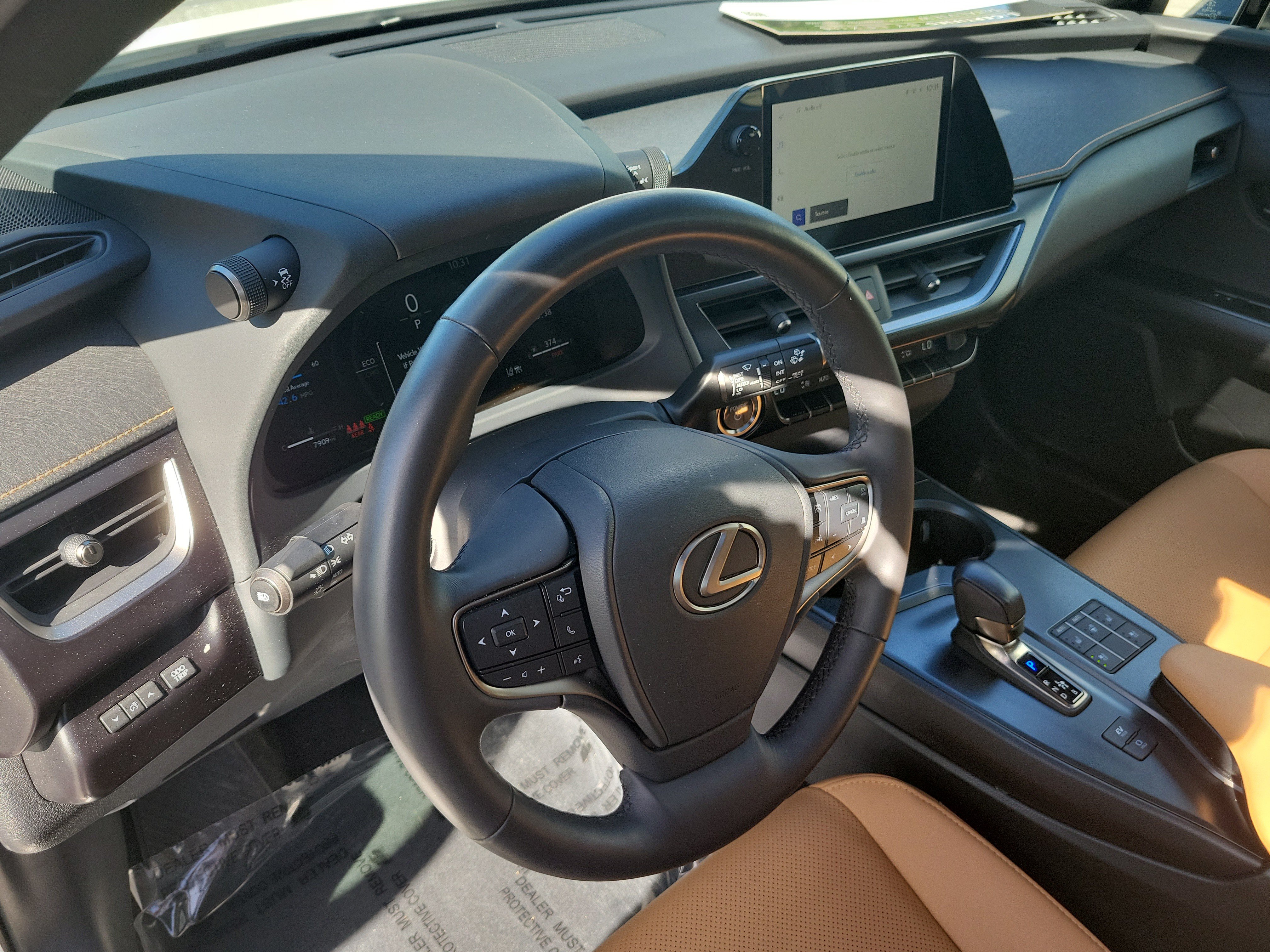 Used 2025 Lexus UX 300h FWD w/ Accessory Package (Z1) image 23