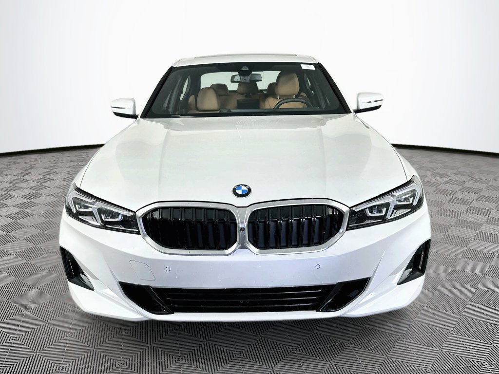 Used 2025 BMW 330i xDrive Sedan AWD/4WD image 3