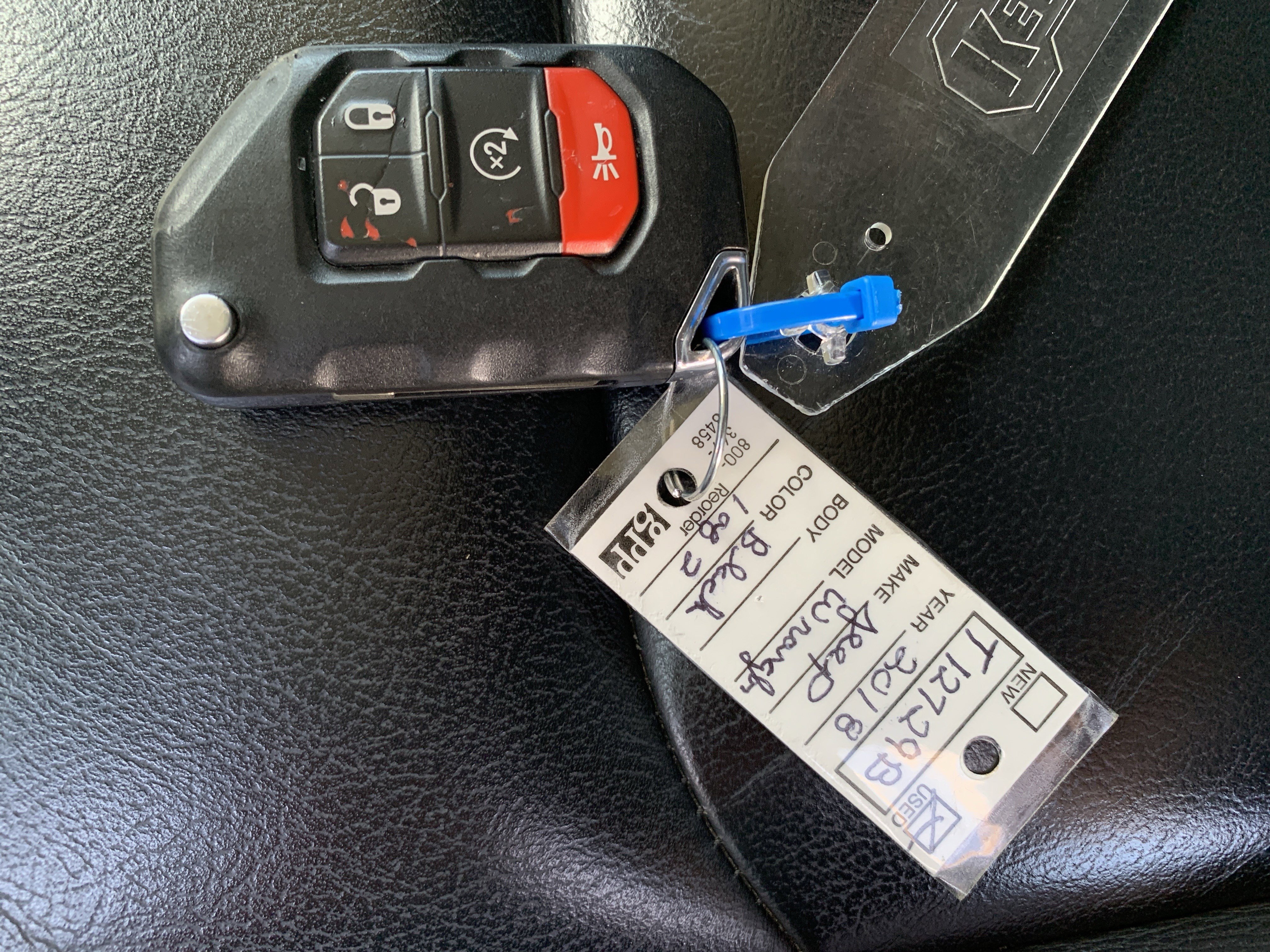 Used 2018 Jeep Wrangler Unlimited Sahara AWD/4WD image 37