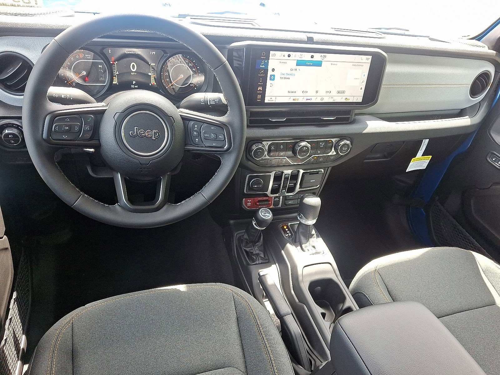 New 2025 Jeep Gladiator Willys image 7