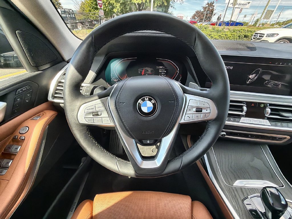 Used 2022 BMW X7 xDrive40i w/ Premium Package AWD/4WD image 23