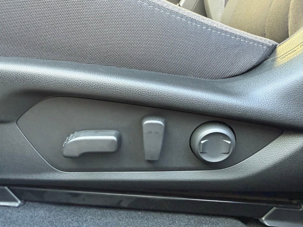 Certified 2025 Subaru Crosstrek 2.0i Premium image 23