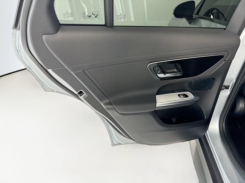 Certified 2026 Mercedes-Benz GLC 300 image 26