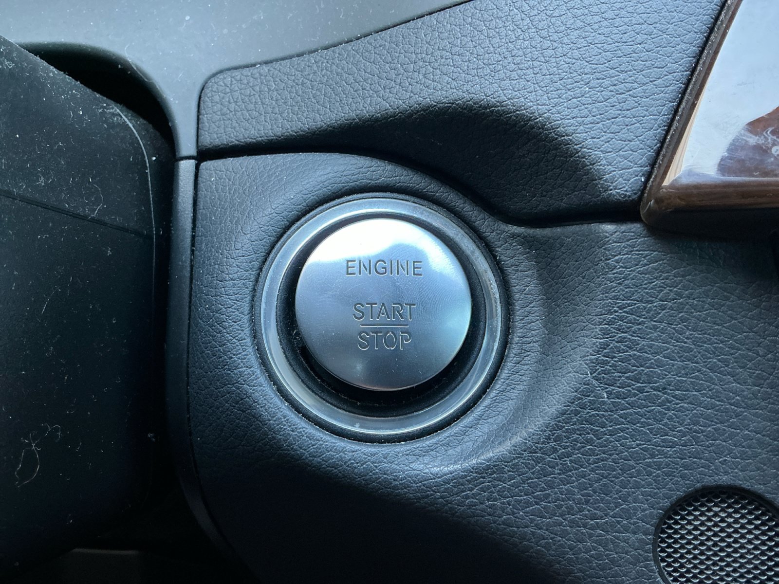 Used 2014 Mercedes-Benz C 250 Sedan image 28