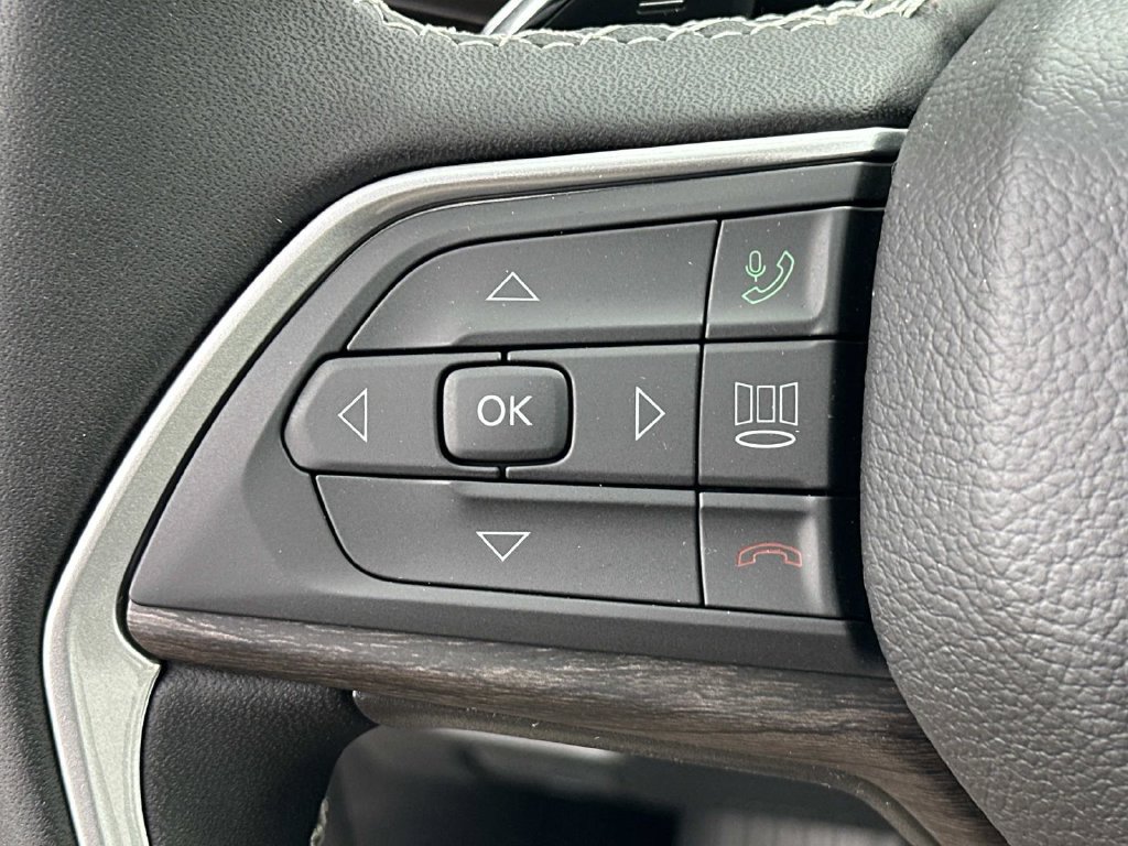 New 2027 Jeep Grand Cherokee Altitude AWD/4WD image 29