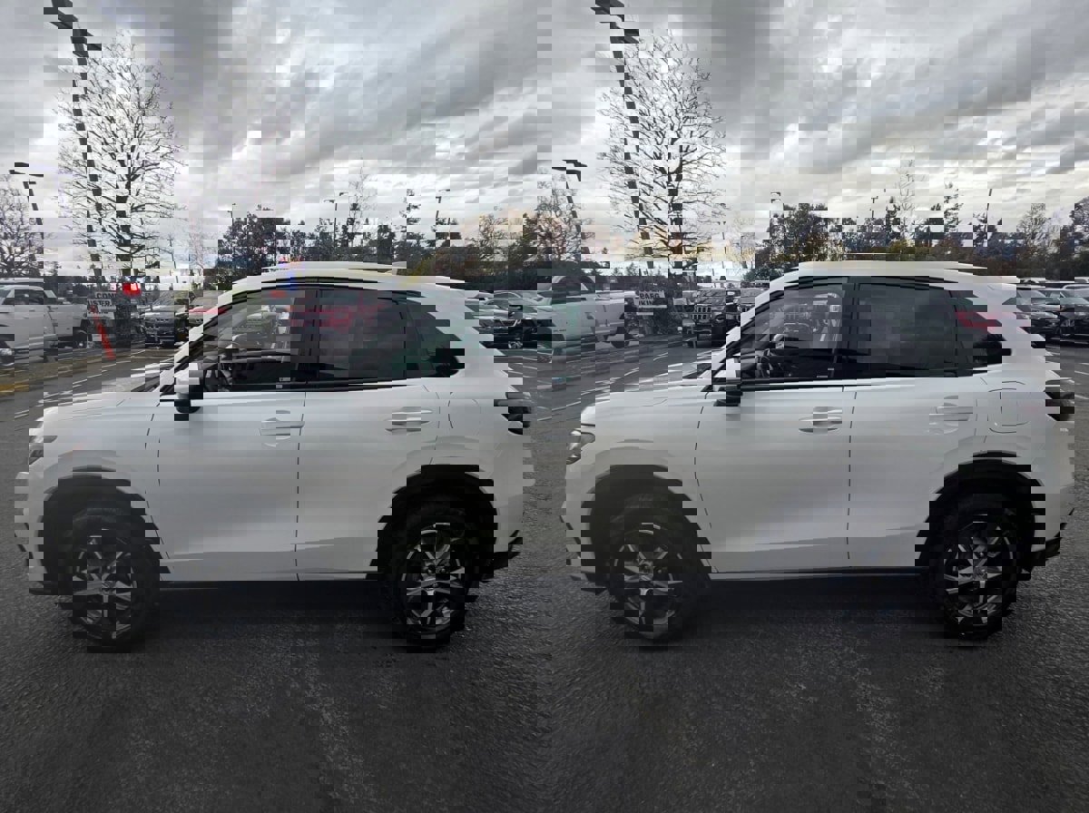 Used 2024 Honda HR-V EX-L image 4