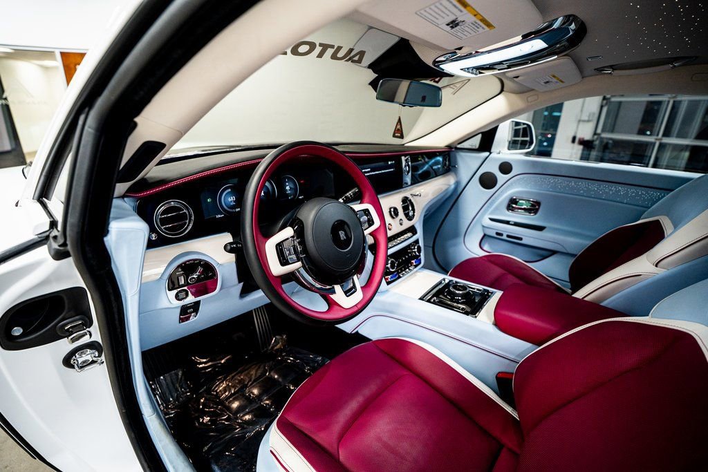 Used 2024 Rolls-Royce Spectre w/ Spectre Launch Package image 49