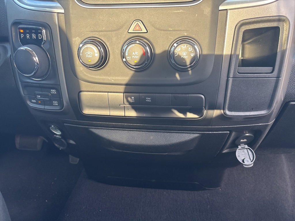 Used 2024 RAM 1500 Classic SLT image 34