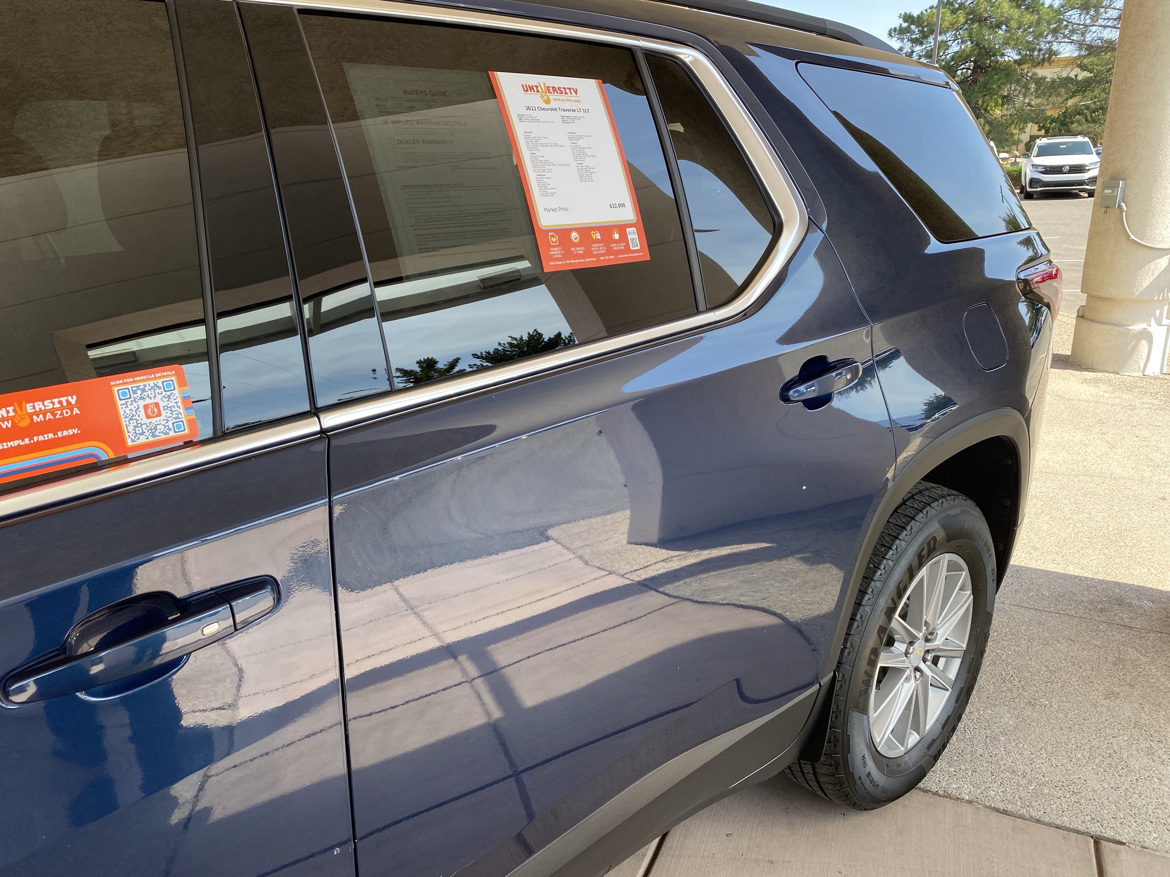 Used 2022 Chevrolet Traverse LT FWD image 61