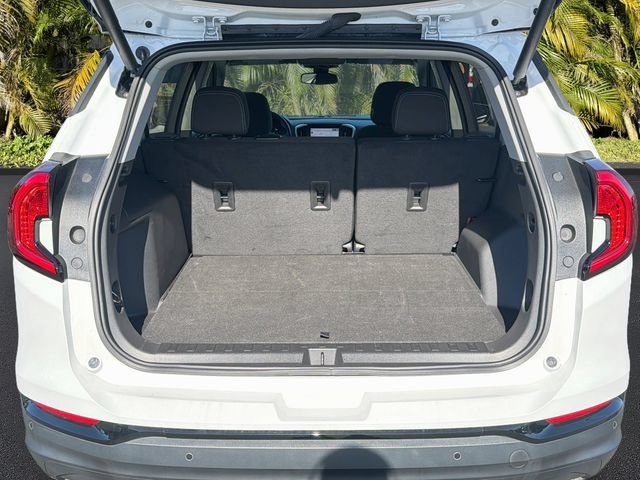 Used 2023 GMC Terrain SLE w/ Driver Convenience Package FWD image 28