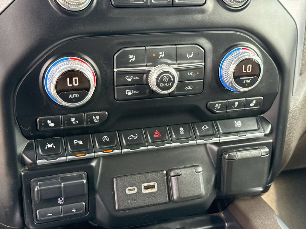 Used 2019 GMC Sierra 1500 SLT w/ SLT Premium Plus Package AWD/4WD image 22