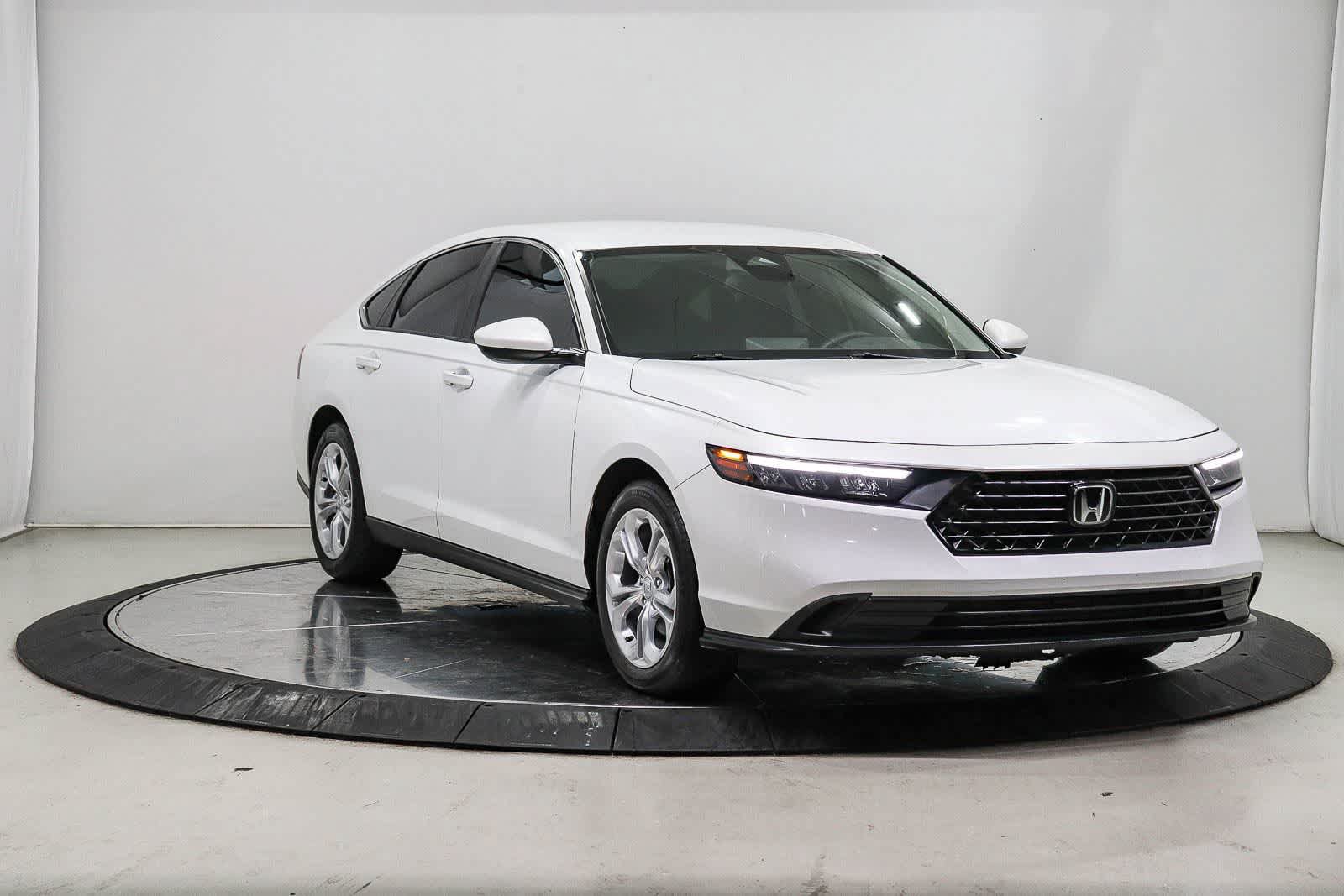 Used 2023 Honda Accord LX image 5