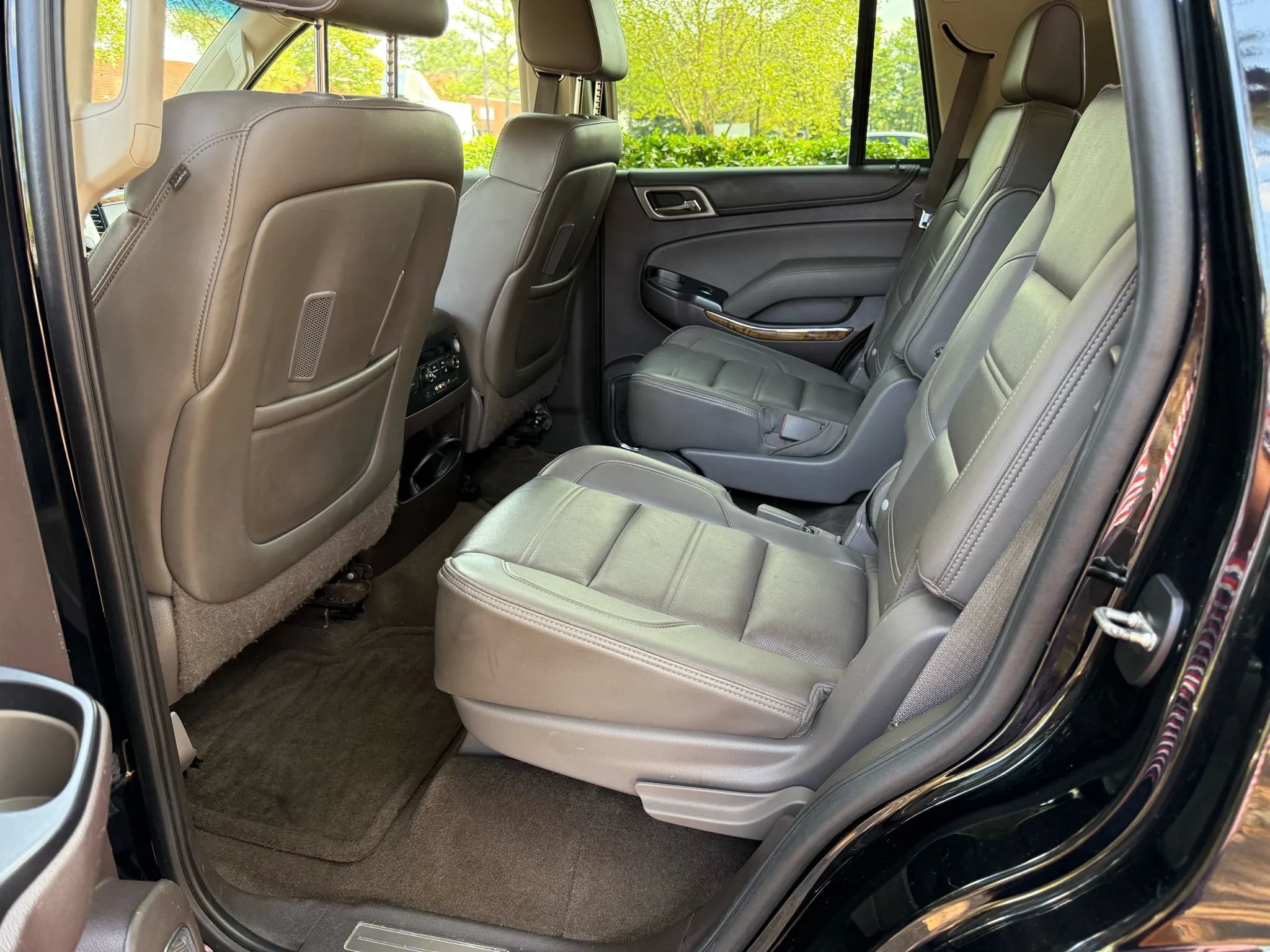 Used 2015 GMC Yukon Denali w/ Open Road Package AWD/4WD image 12