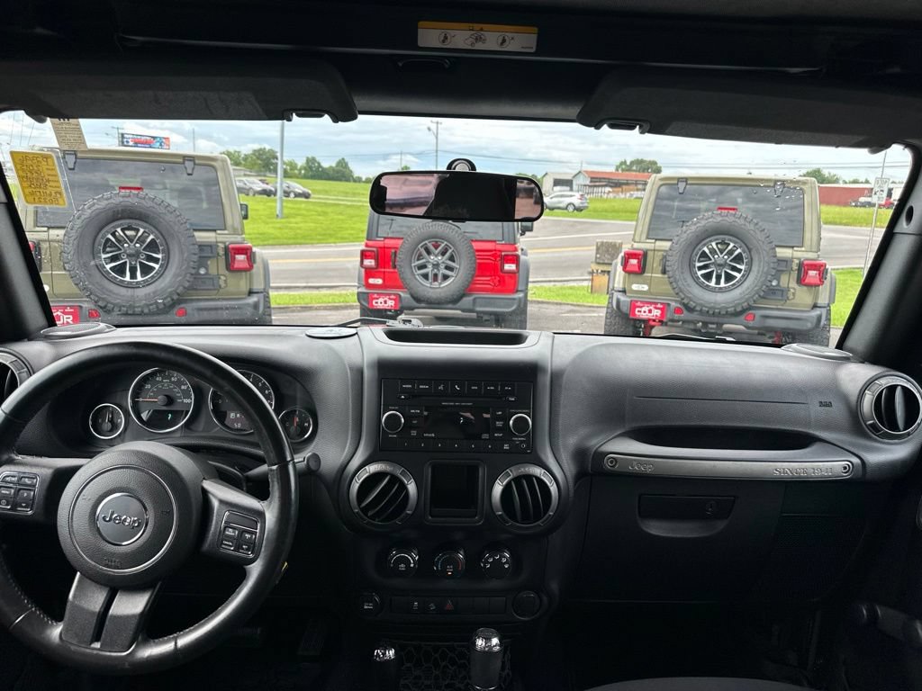 Used 2015 Jeep Wrangler Sport w/ Quick Order Package 24S AWD/4WD image 17