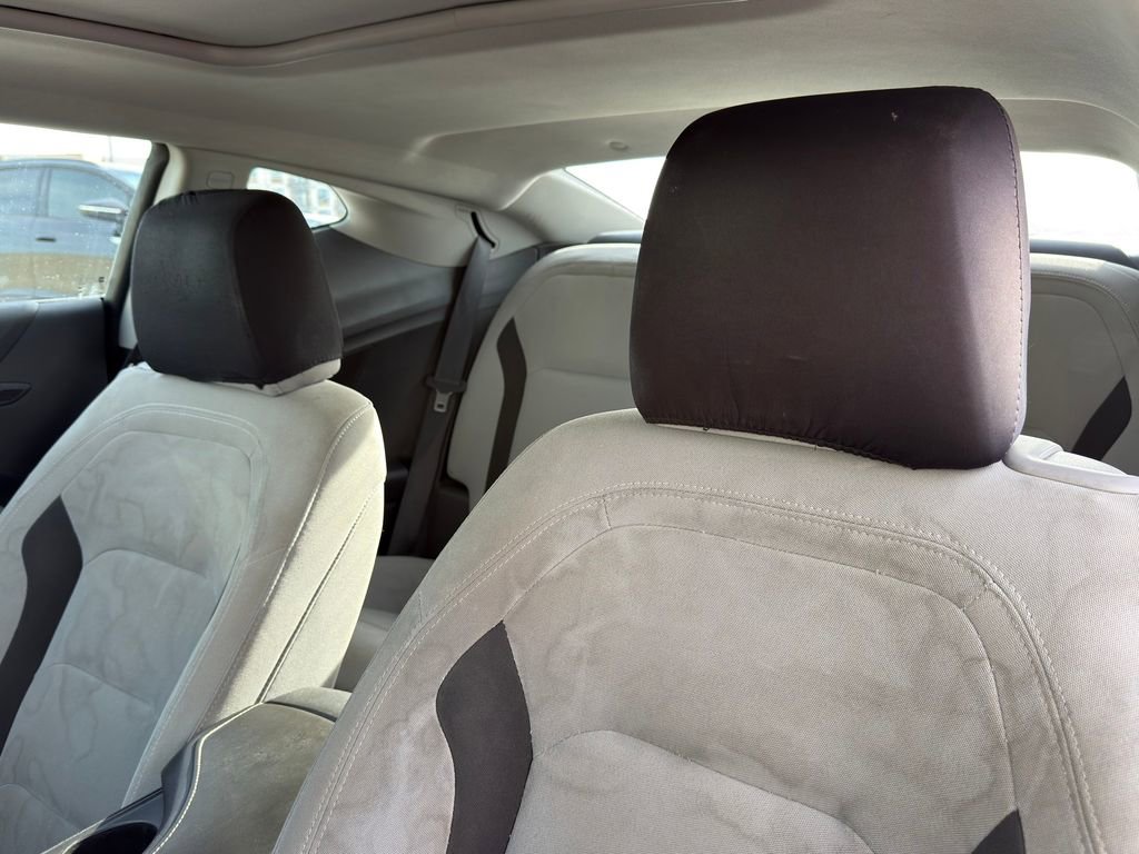 Used 2018 Chevrolet Camaro LT w/ RS Package image 16