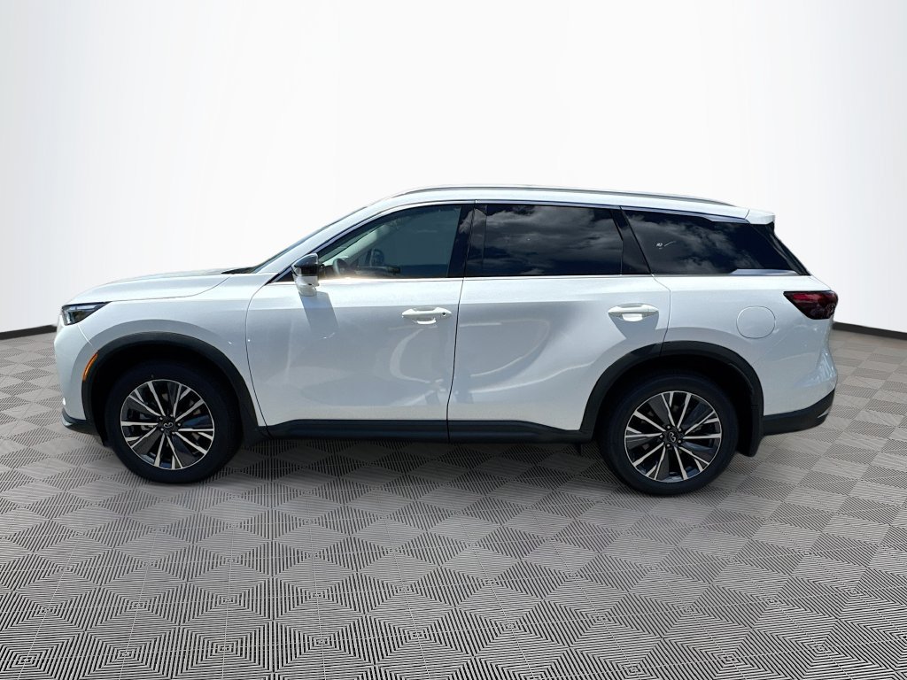 Used 2027 INFINITI QX60 Luxe w/ Cargo Package FWD image 9