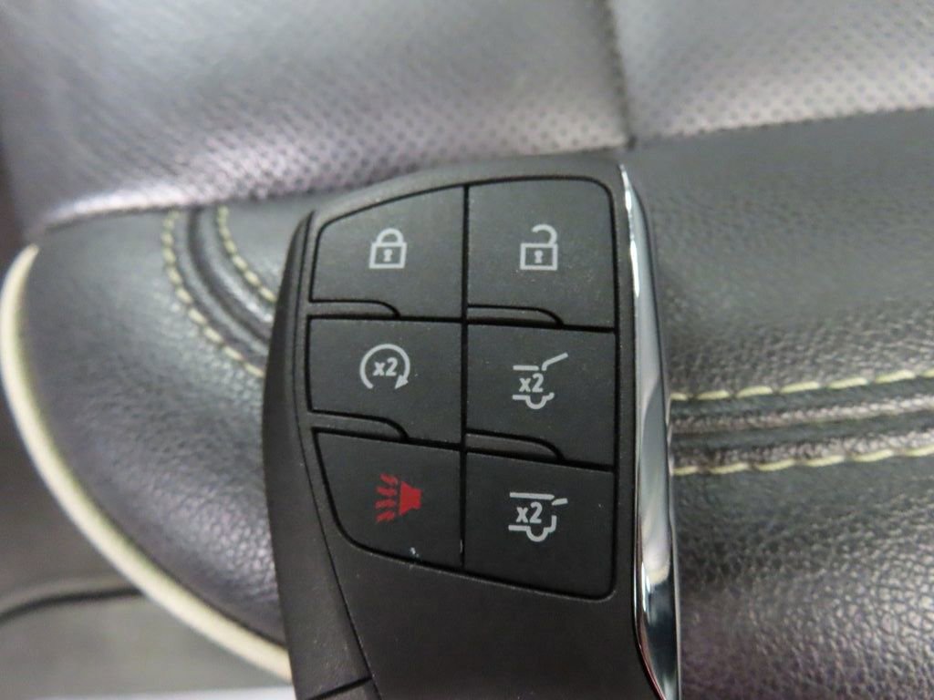 Used 2024 GMC Yukon XL SLT w/ SLT Premium Package image 61