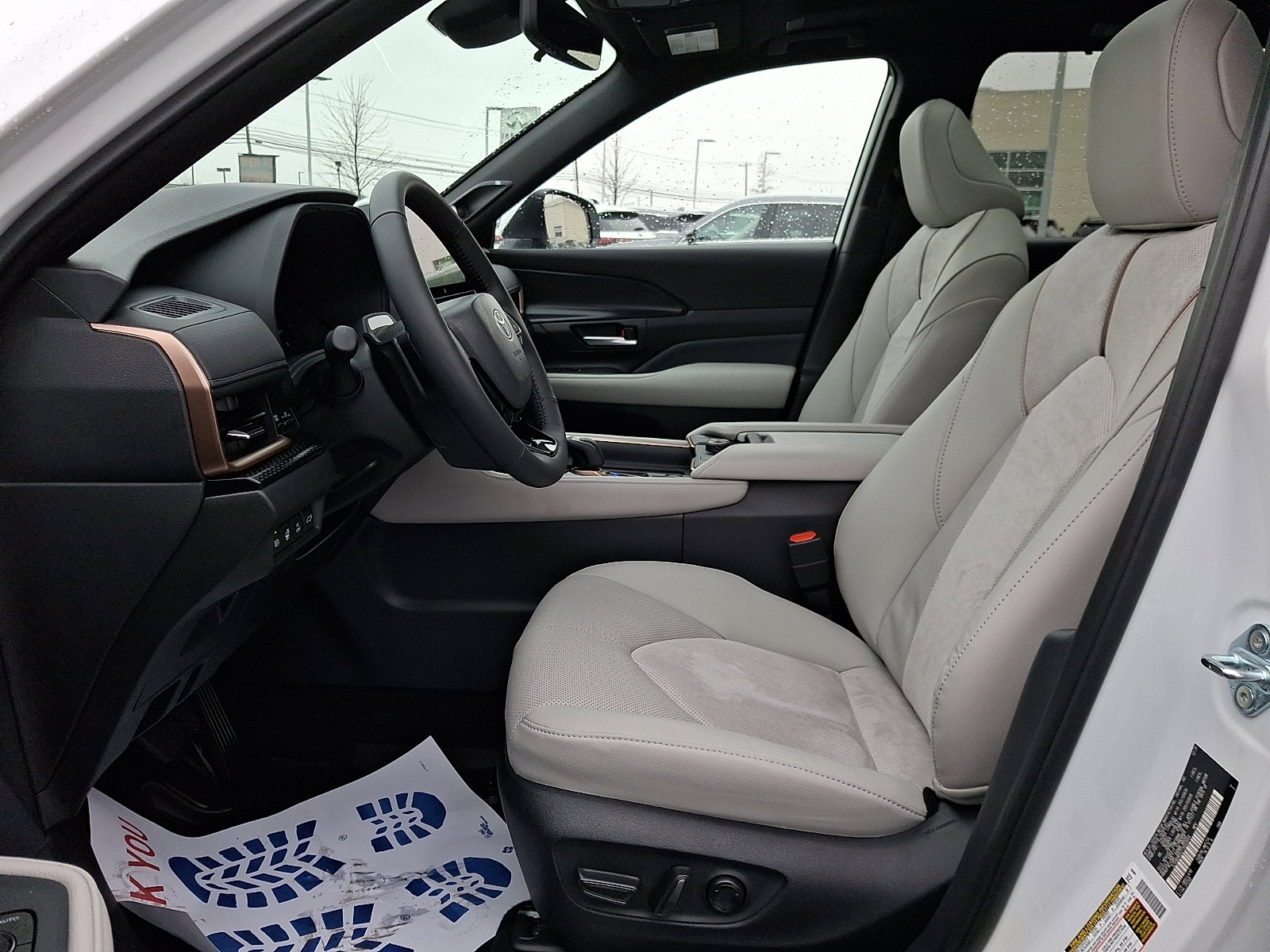 Used 2026 Toyota Grand Highlander MAX Platinum image 12