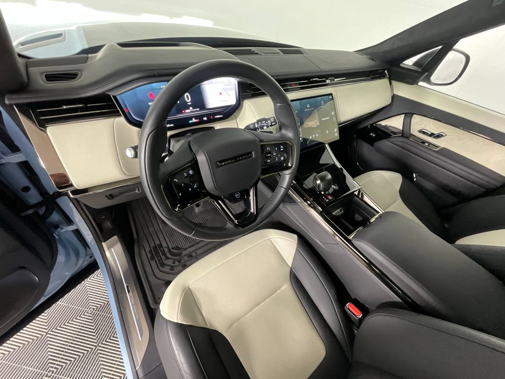 Used 2025 Land Rover Range Rover Sport SV Edition Two AWD/4WD image 15