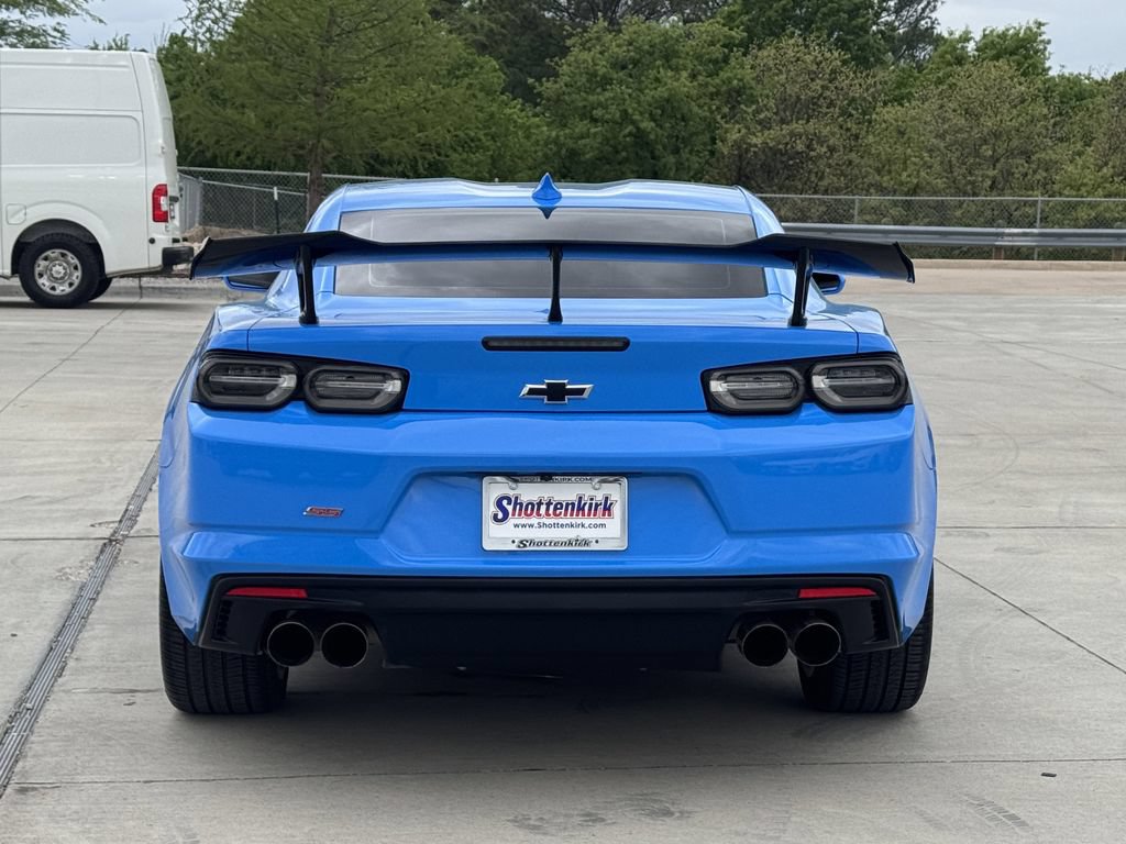 Used 2023 Chevrolet Camaro SS RWD image 5