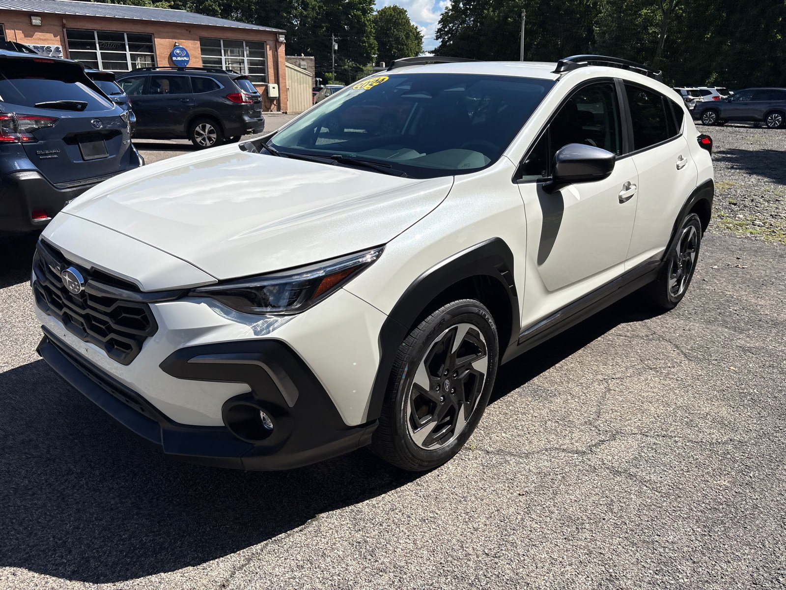 Used 2024 Subaru Crosstrek 2.5i Limited AWD/4WD image 3
