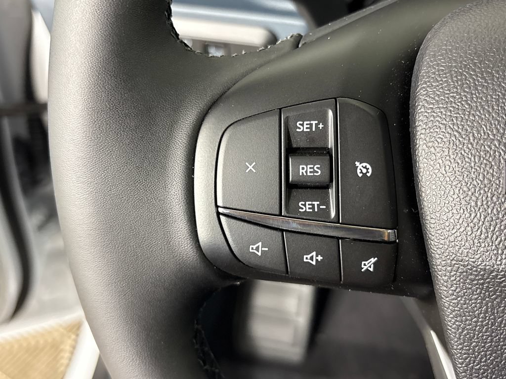 New 2026 Ford Maverick XLT w/ XLT Luxury Package FWD image 17