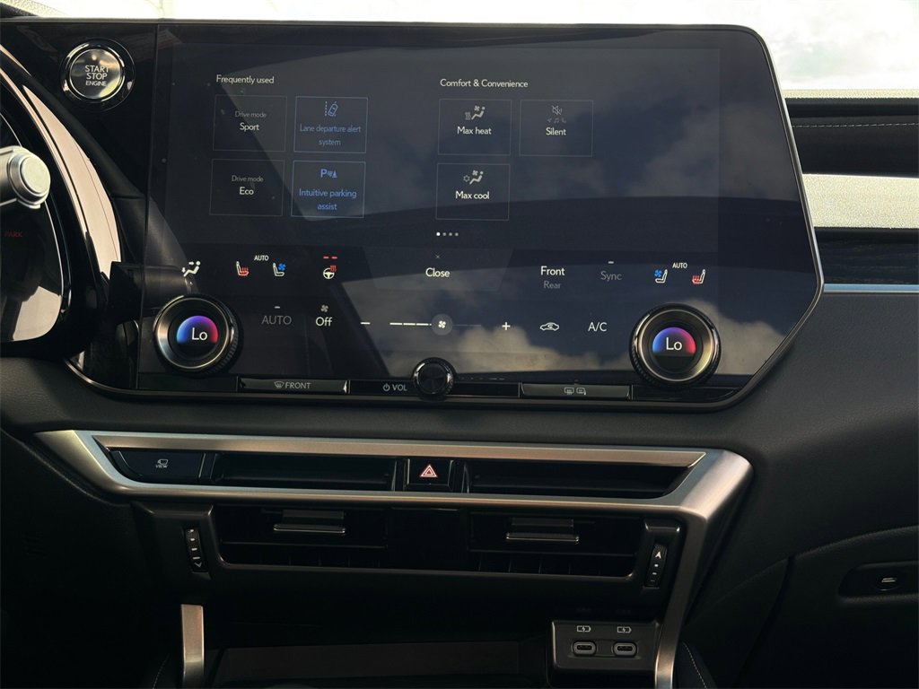 Used 2023 Lexus RX 350 AWD image 18