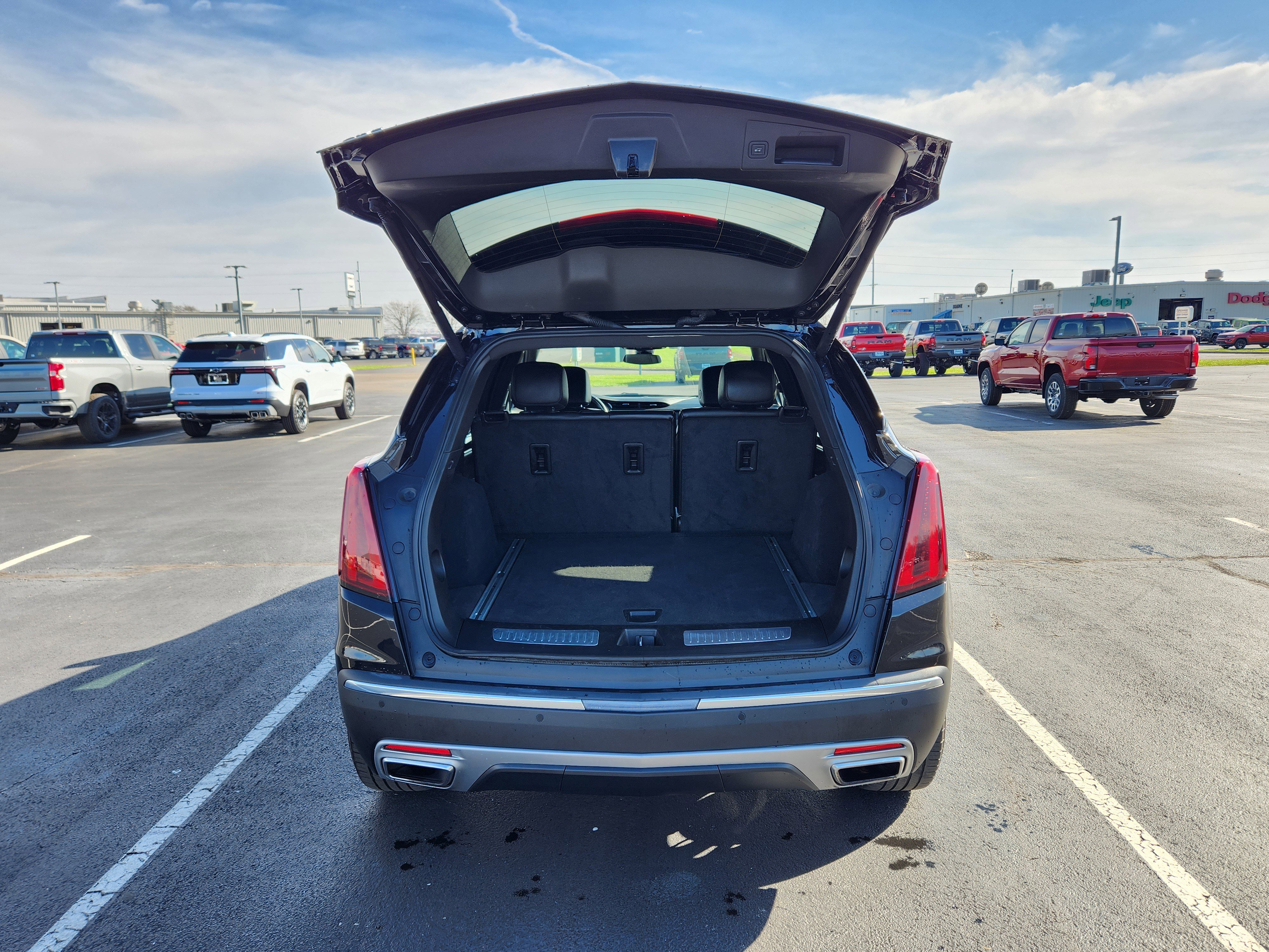 Used 2024 Cadillac XT5 Premium Luxury image 10