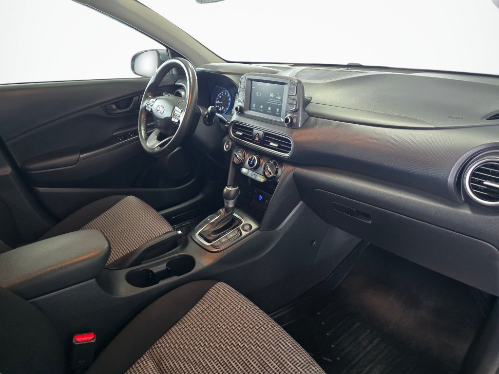 Used 2021 Hyundai Kona SEL Plus w/ Cargo Package AWD/4WD image 45