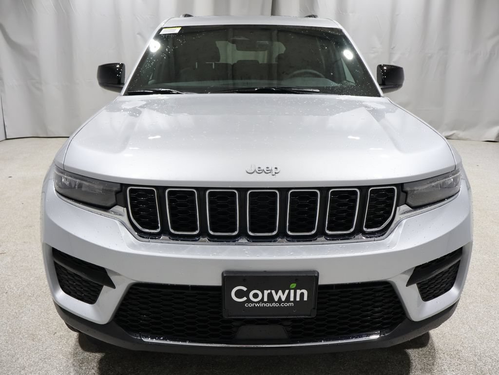 New 2026 Jeep Grand Cherokee Laredo X AWD/4WD video 2