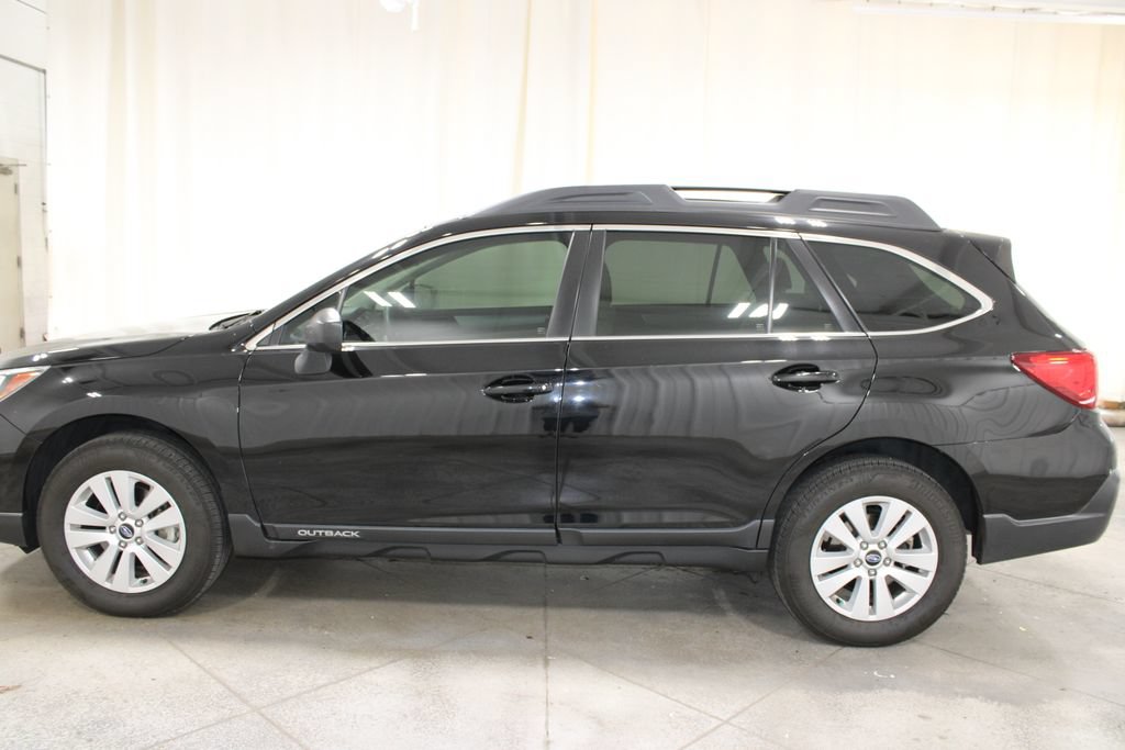 Used 2019 Subaru Outback 2.5i AWD/4WD image 6