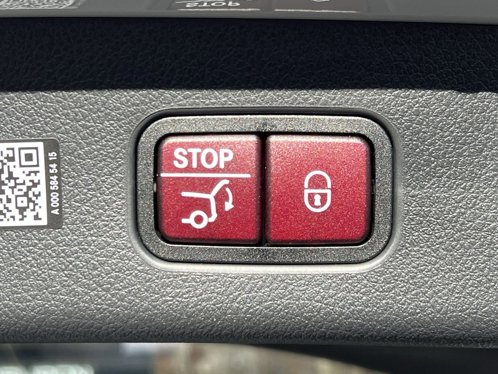 New 2026 Mercedes-Benz GLC 300 4MATIC image 25