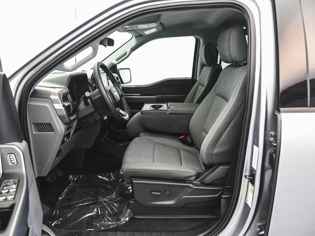 Used 2025 Ford F150 XLT w/ Equipment Group 301A Standard image 28