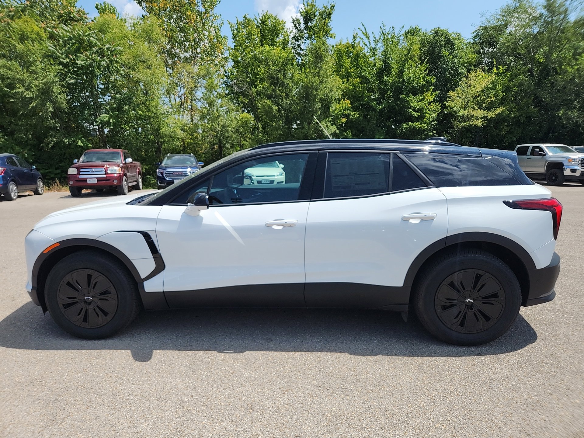 New 2025 Chevrolet Blazer EV LT w/ Super Cruise Package image 5