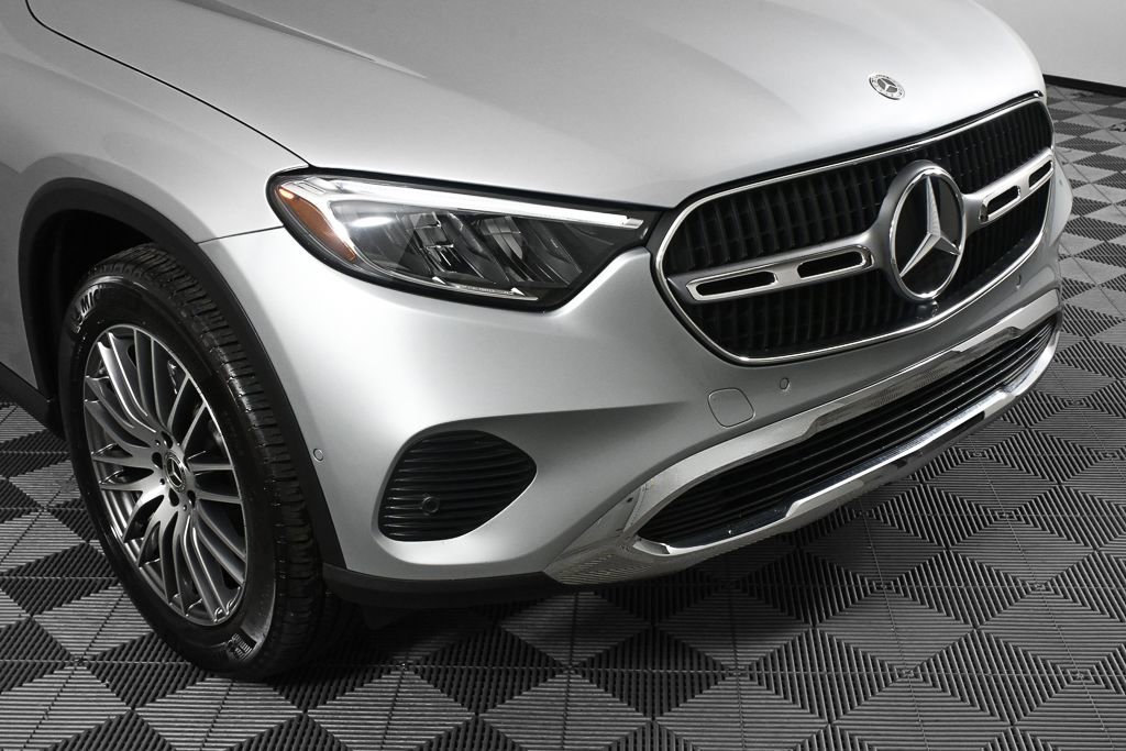 Certified 2025 Mercedes-Benz GLC 300 image 35