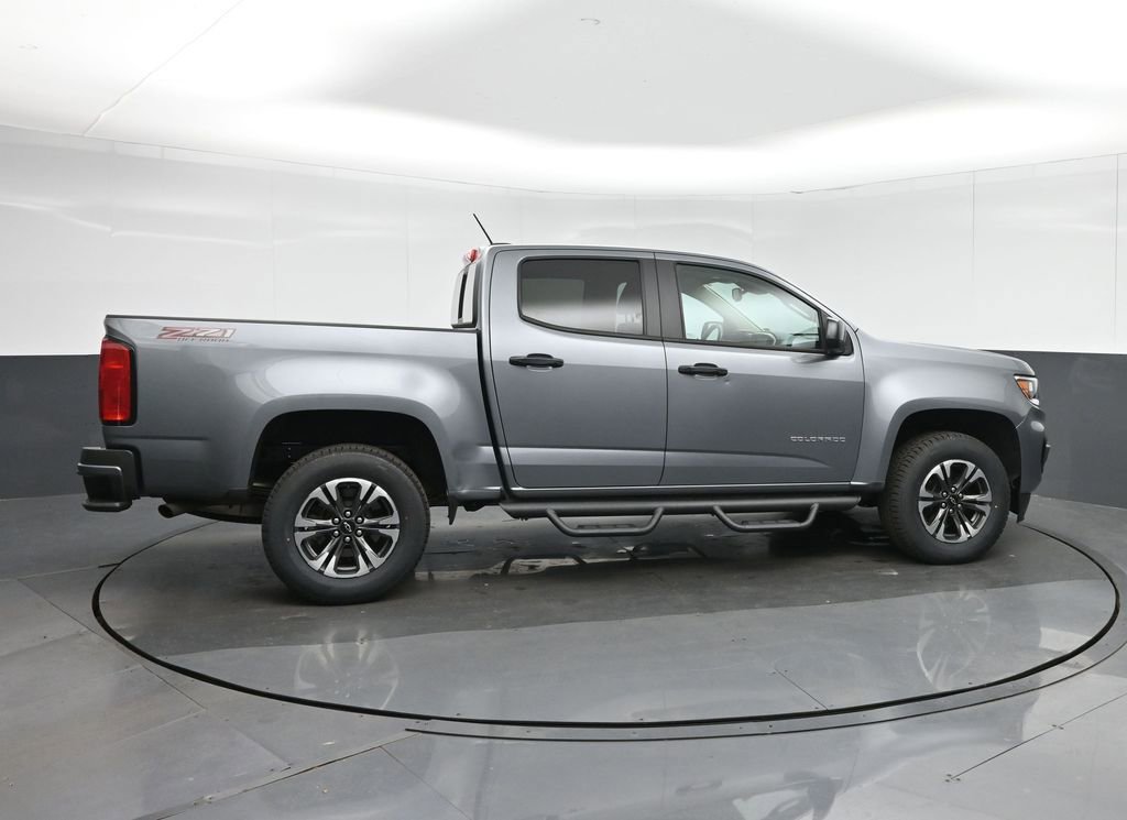 Used 2021 Chevrolet Colorado Z71 w/ Safety Package AWD/4WD image 8