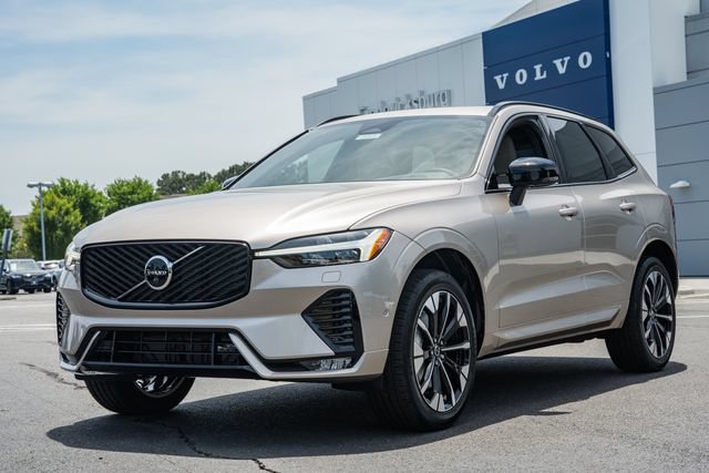 New 2026 Volvo XC60 B5 Plus w/ Protection Package Premier AWD/4WD image 3