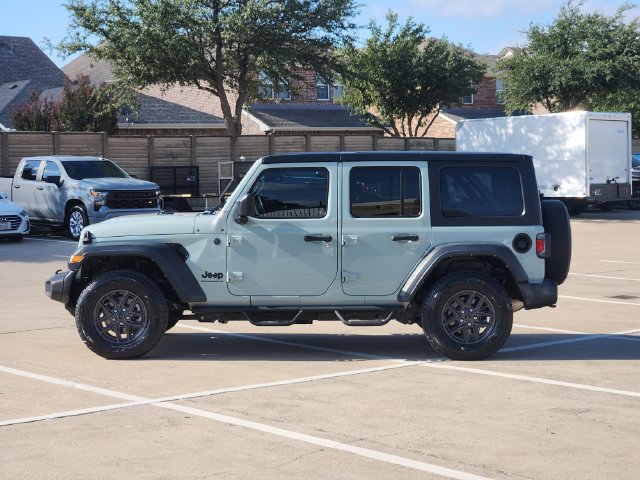 Used 2024 Jeep Wrangler Unlimited Sport AWD/4WD image 12