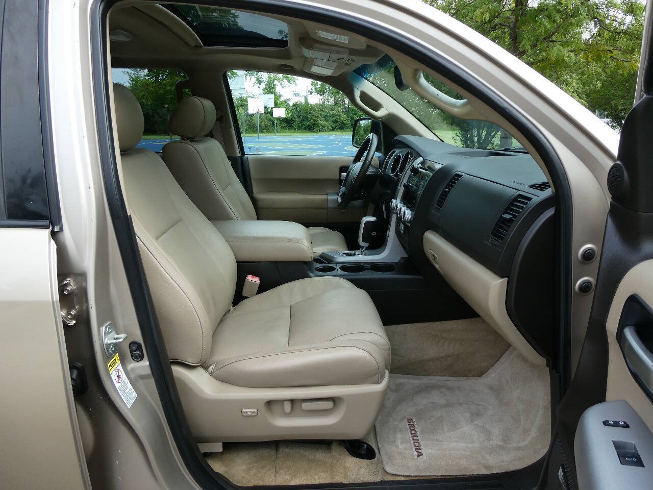 Used 2008 Toyota Sequoia Limited AWD/4WD image 36